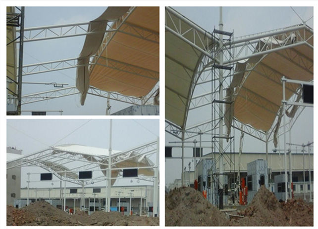 湖南衡陽工業(yè)園大門門頭膜結(jié)構(gòu)鋼結(jié)構(gòu)現(xiàn)場(chǎng)施工圖