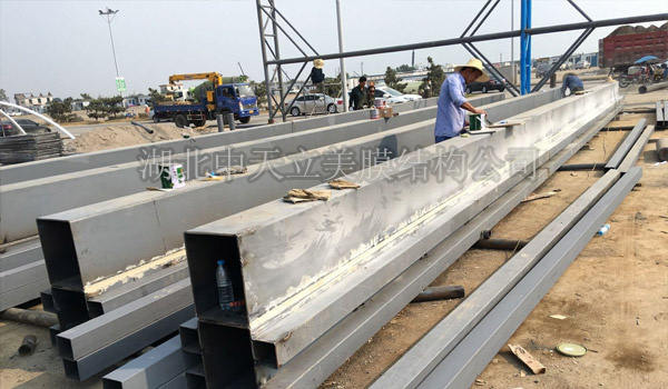 膜結(jié)構(gòu)大門施工照