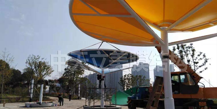 中天立美 -膜吊裝2