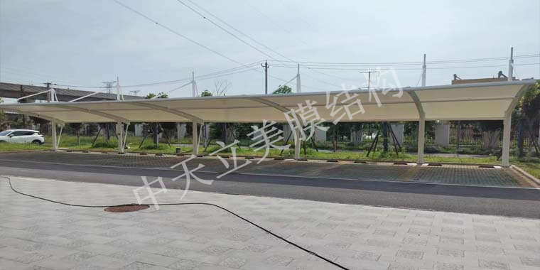 膜結(jié)構(gòu)車棚廠家