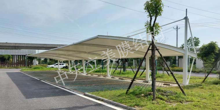 膜結(jié)構(gòu)停車棚